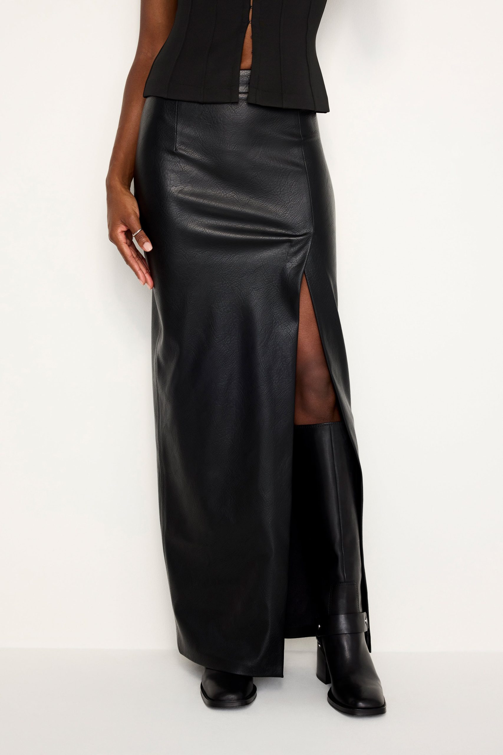 FAUX LEATHER MAXI SKIRT | BLACK001 - Image 3