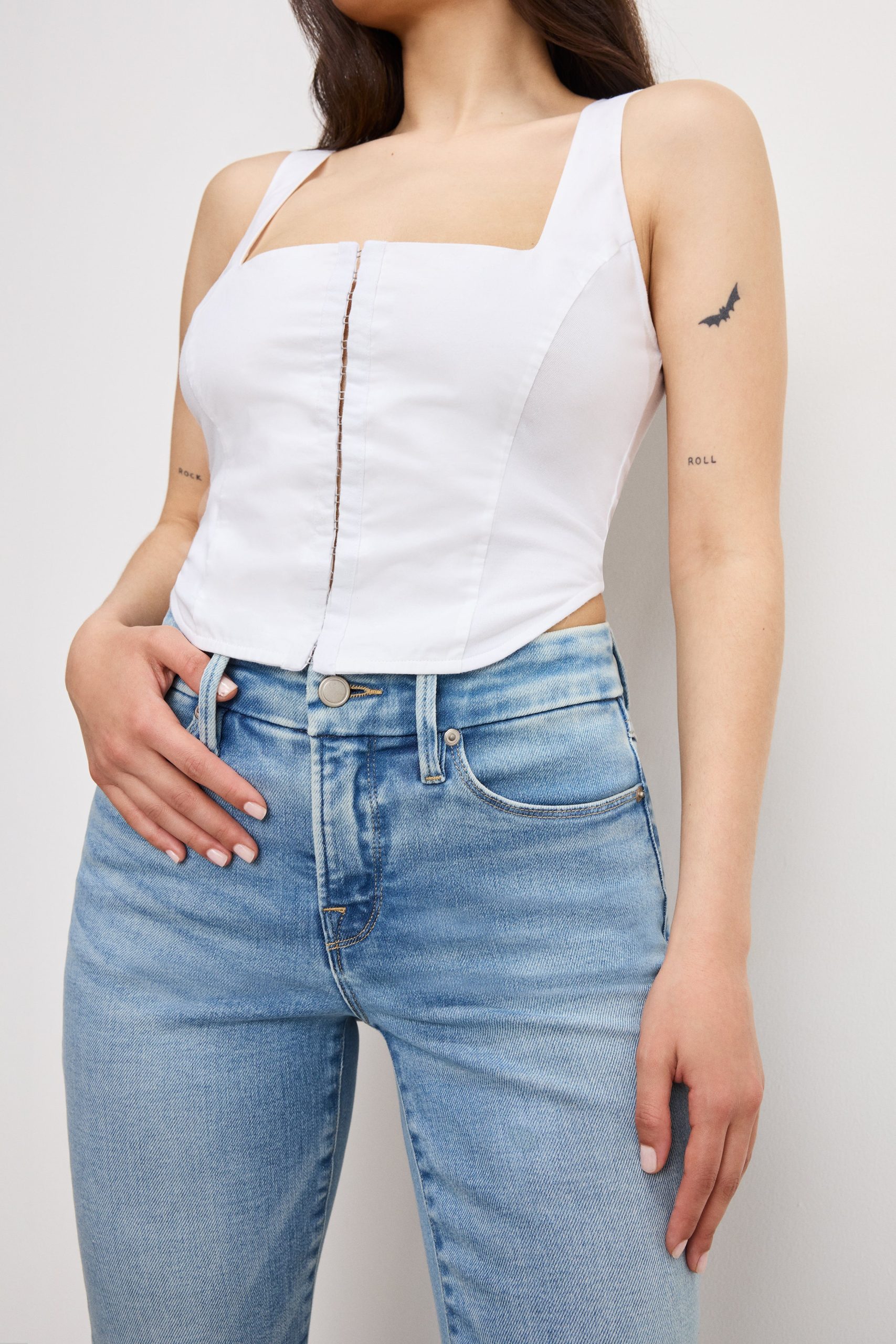 DOLLY JOLEANS PETITE FLARE JEANS | INDIGO1019 - Image 4