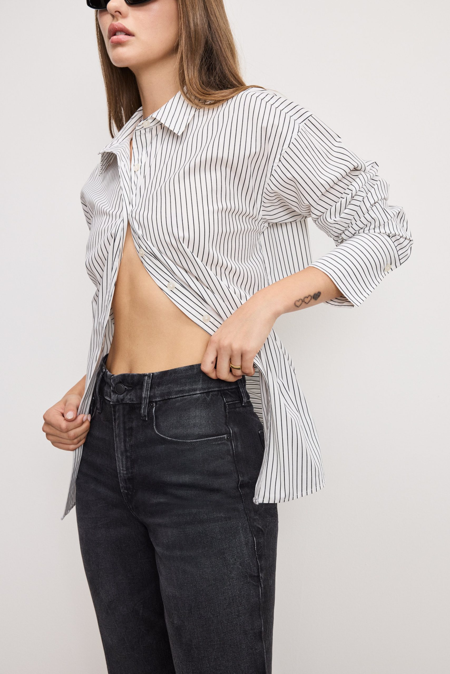 GOOD ICON STRAIGHT ANKLE JEANS | BLACK404 - Image 4