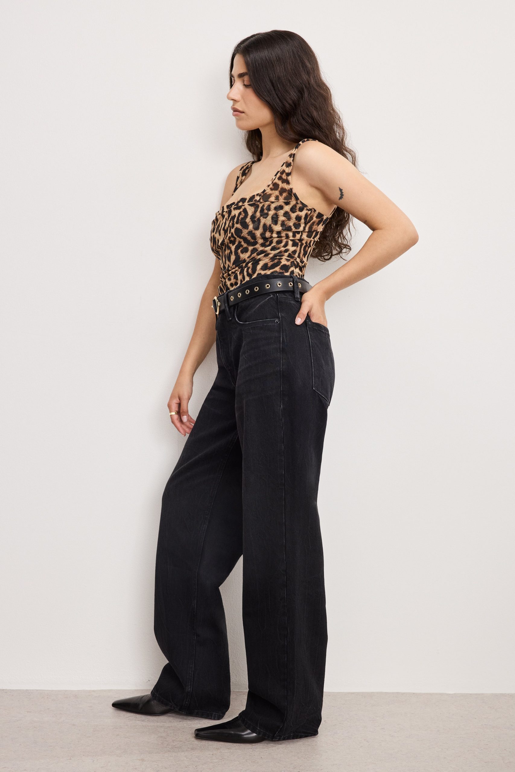 GOOD PETITE 90s RELAXED JEANS | BLACK406 - Image 3