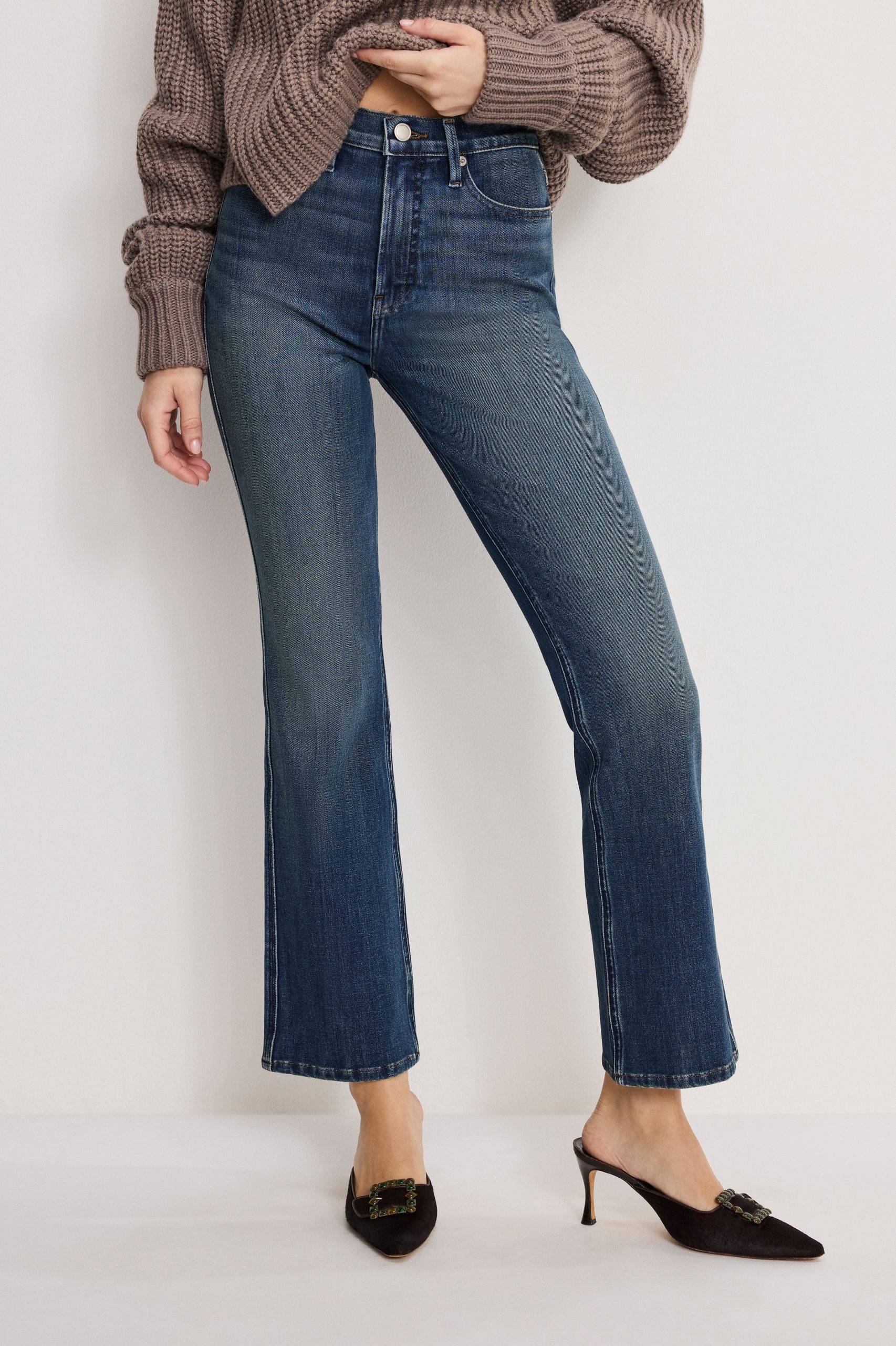 GOOD STANDARD KICK FLARE JEANS | INDIGO1147 - Image 2