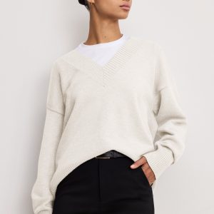 DEEP V KNIT SWEATER | VANILLA001