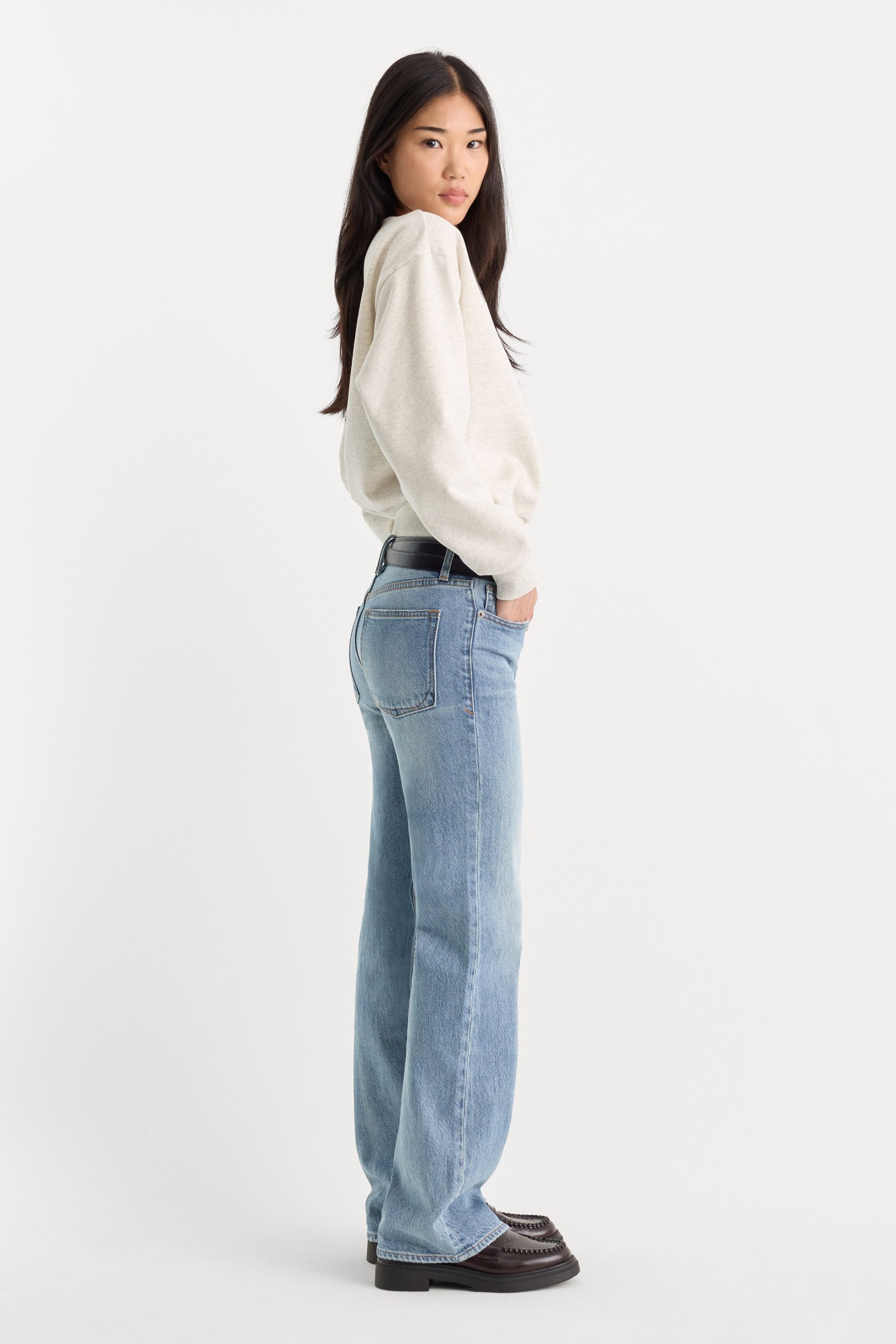 VINTAGE LOW LOOSE JEANS | MESA - Image 4