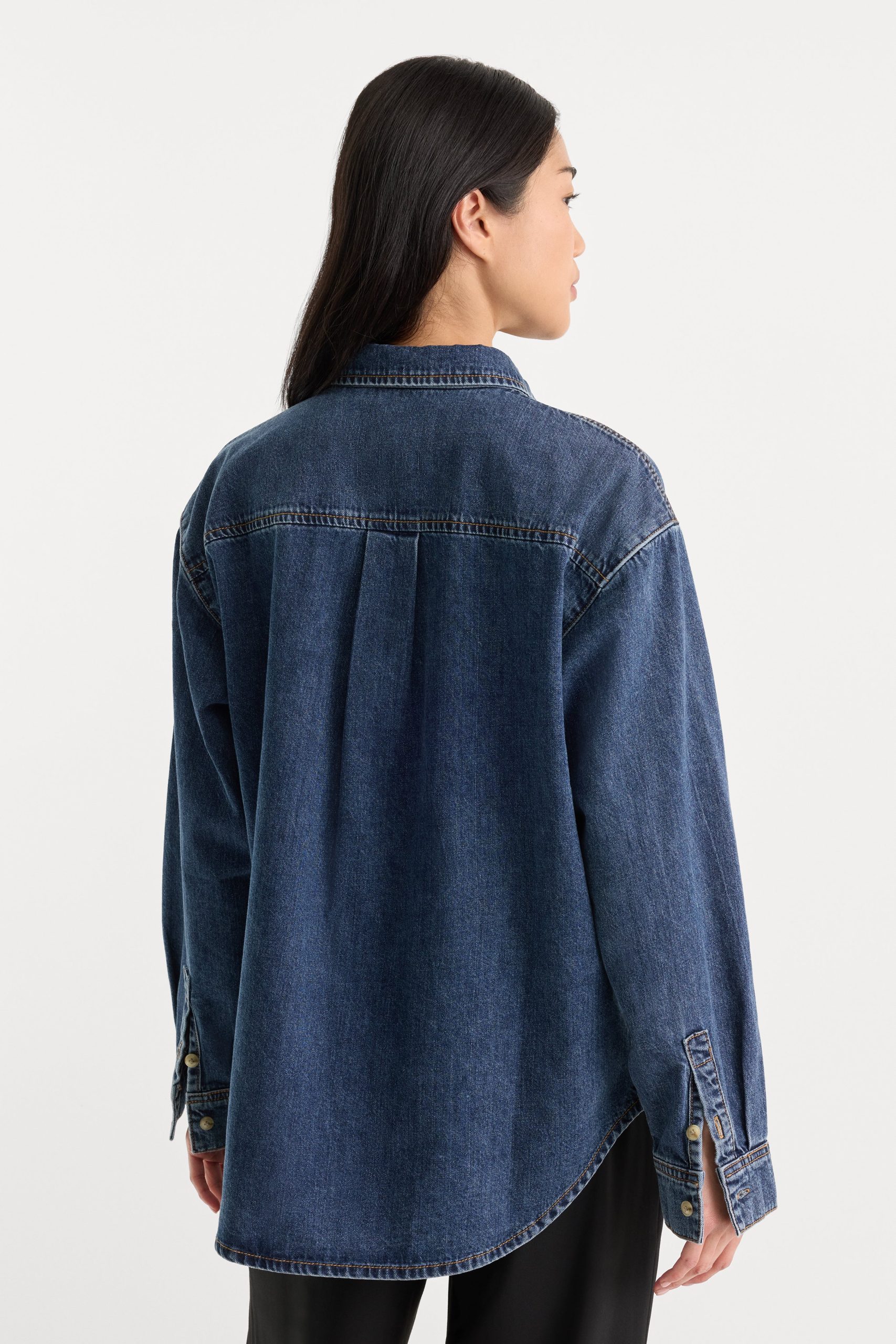 THE DENIM EASY SHIRT | ALCOVE - Image 4