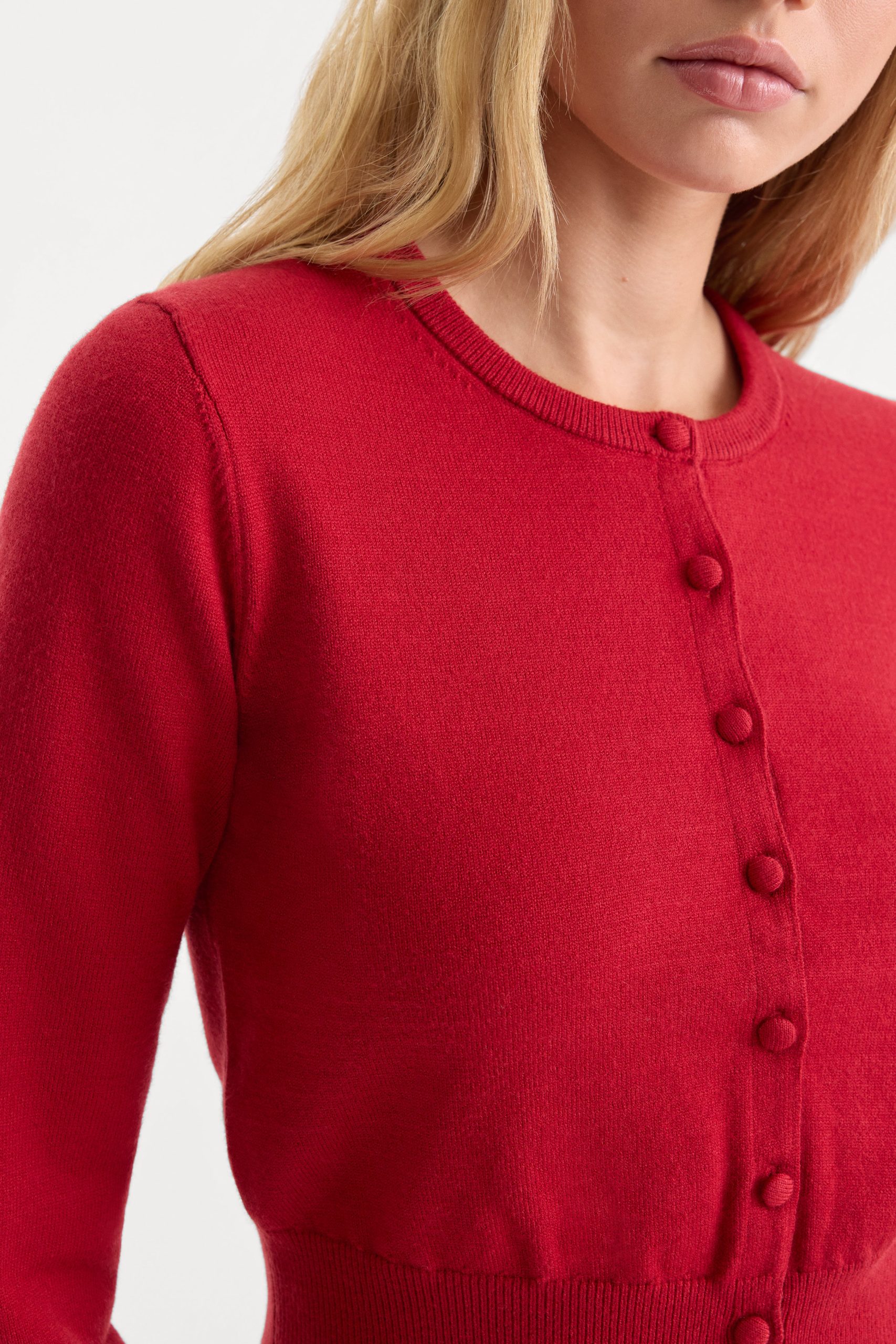 THE FINE KNIT CARDIGAN | CRIMSON ROSE - Image 2