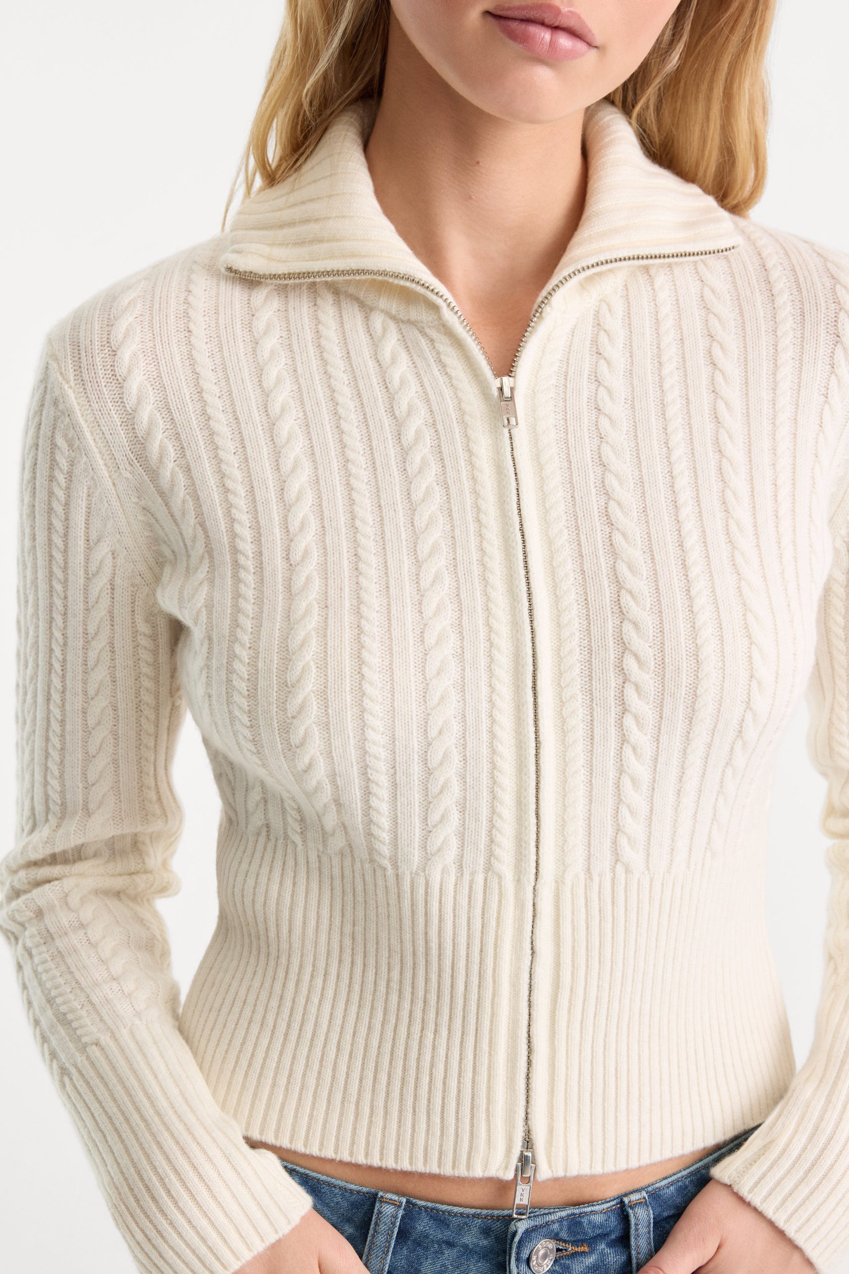 THE CABLE ZIP UP | CHALK - Image 3