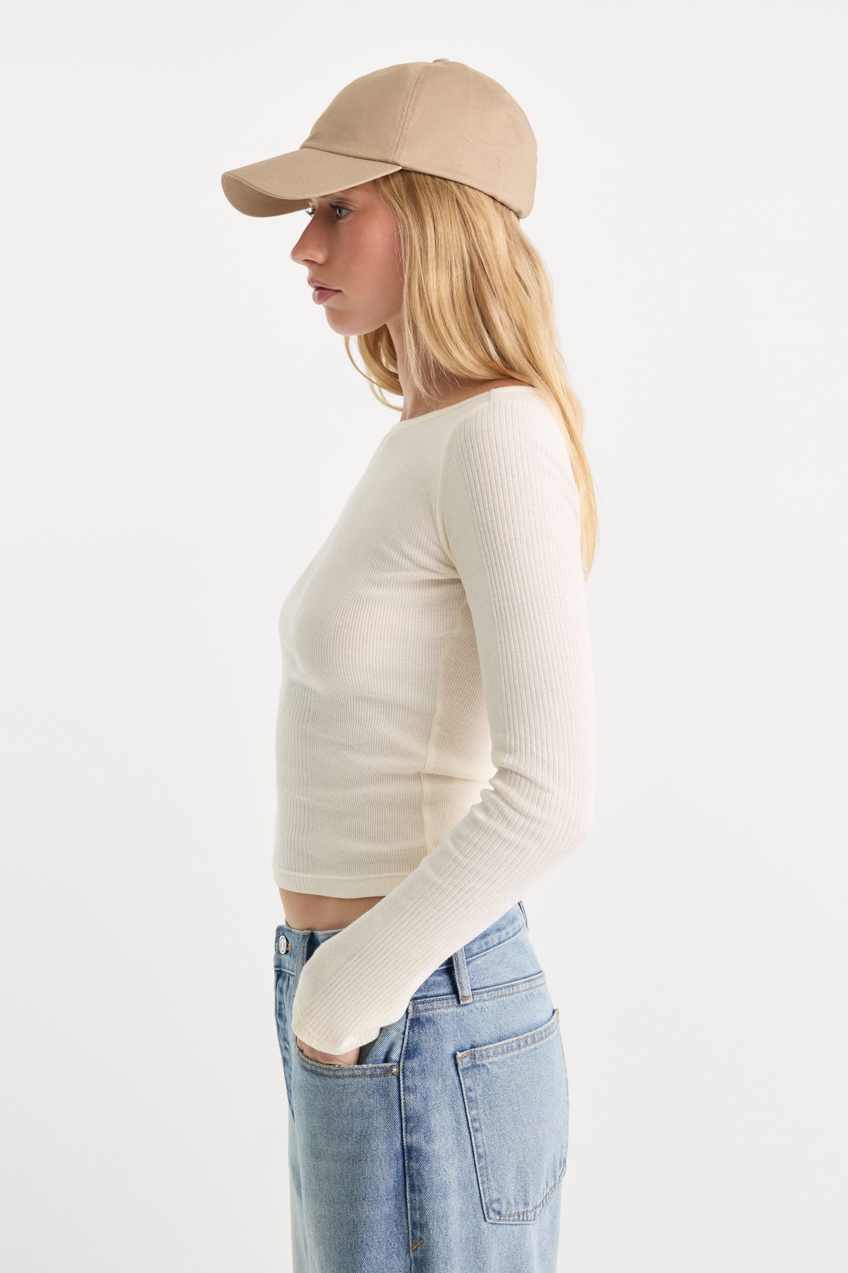 THE VARIEGATED RIB LONG SLEEVE TOP | CHALK - Image 4
