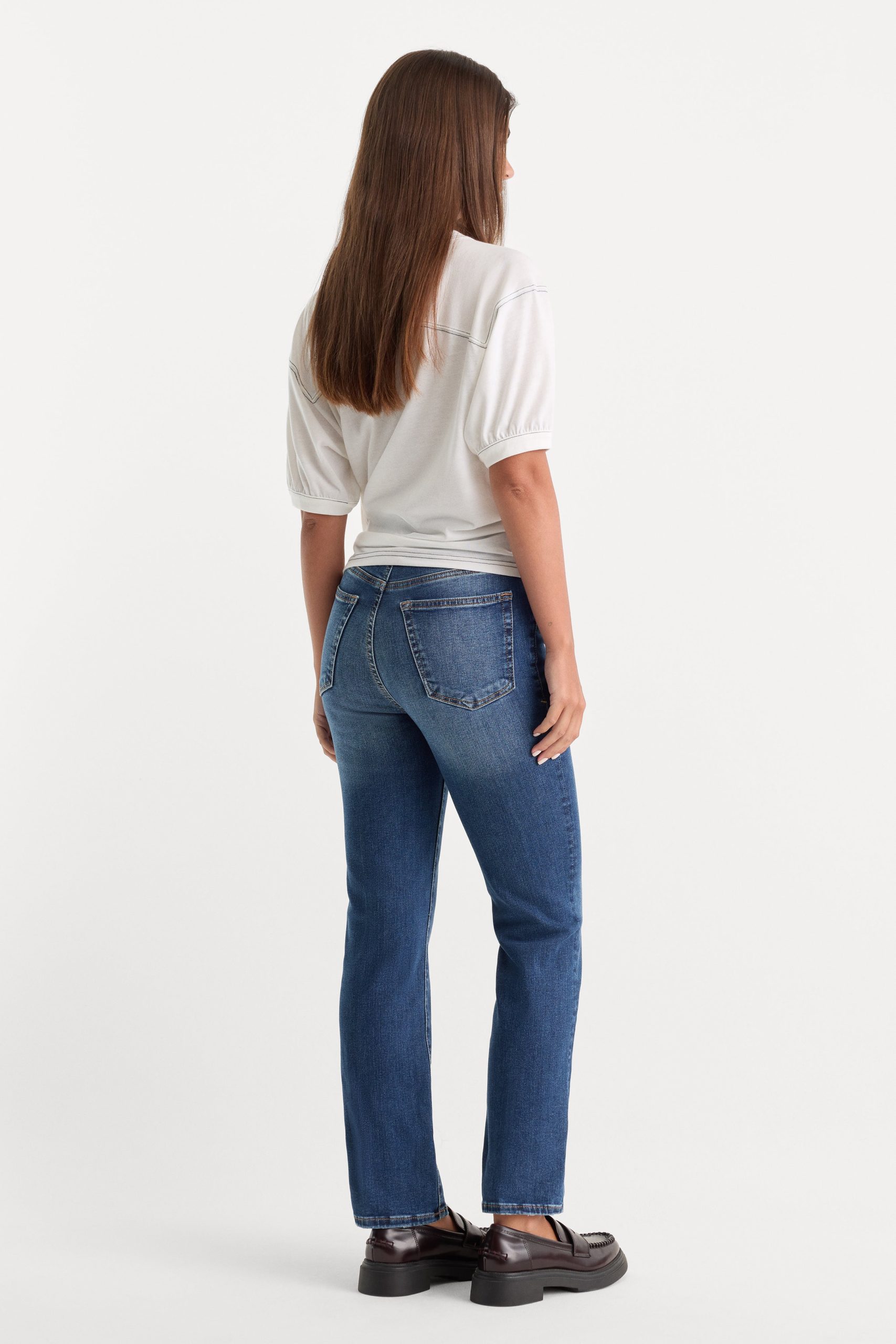 ALWAYS FITS GOOD PETITE STRAIGHT JEANS | INDIGO571 - Image 5