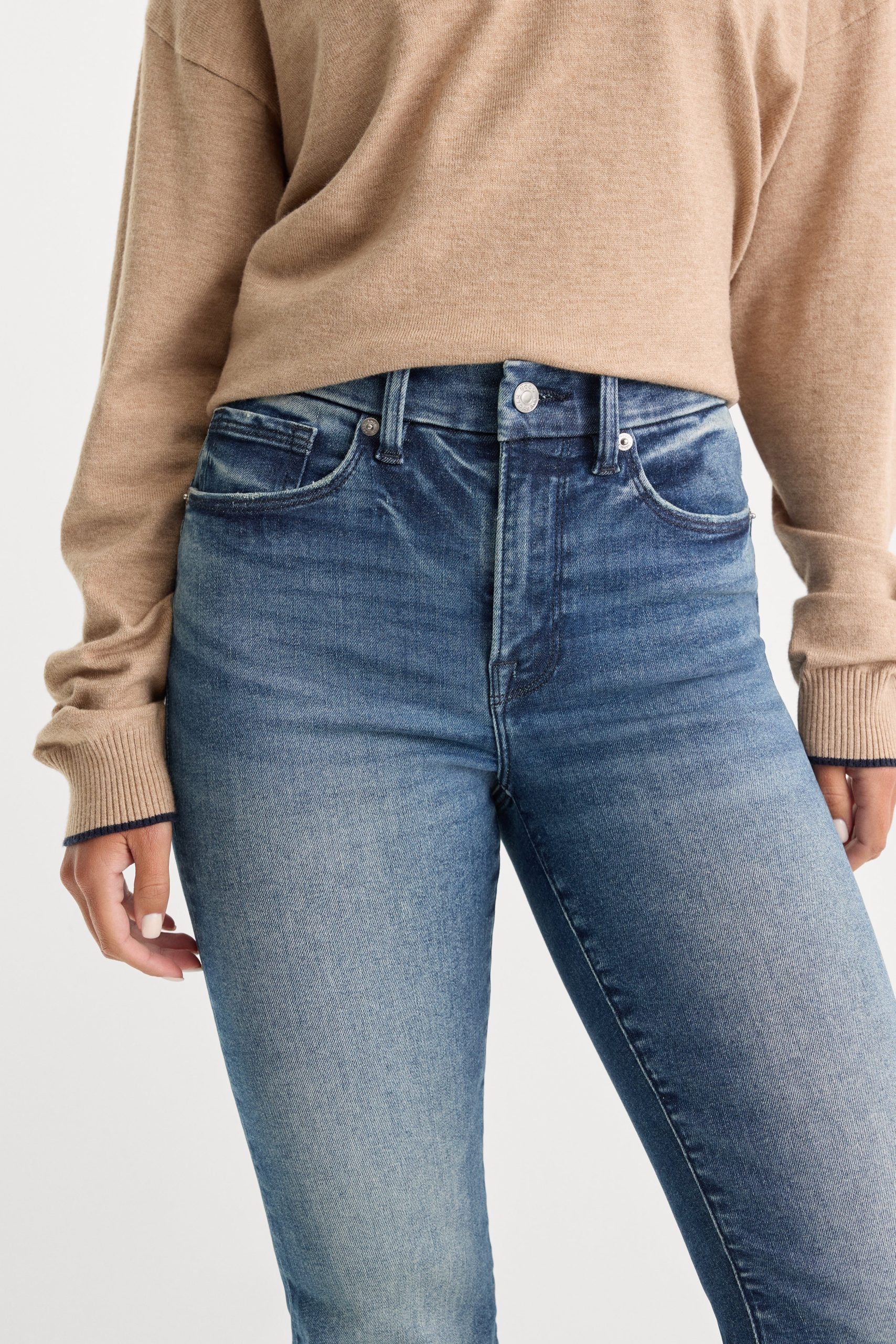 ALWAYS FITS GOOD LEGS FLARE JEANS | INDIGO1071 - Image 4